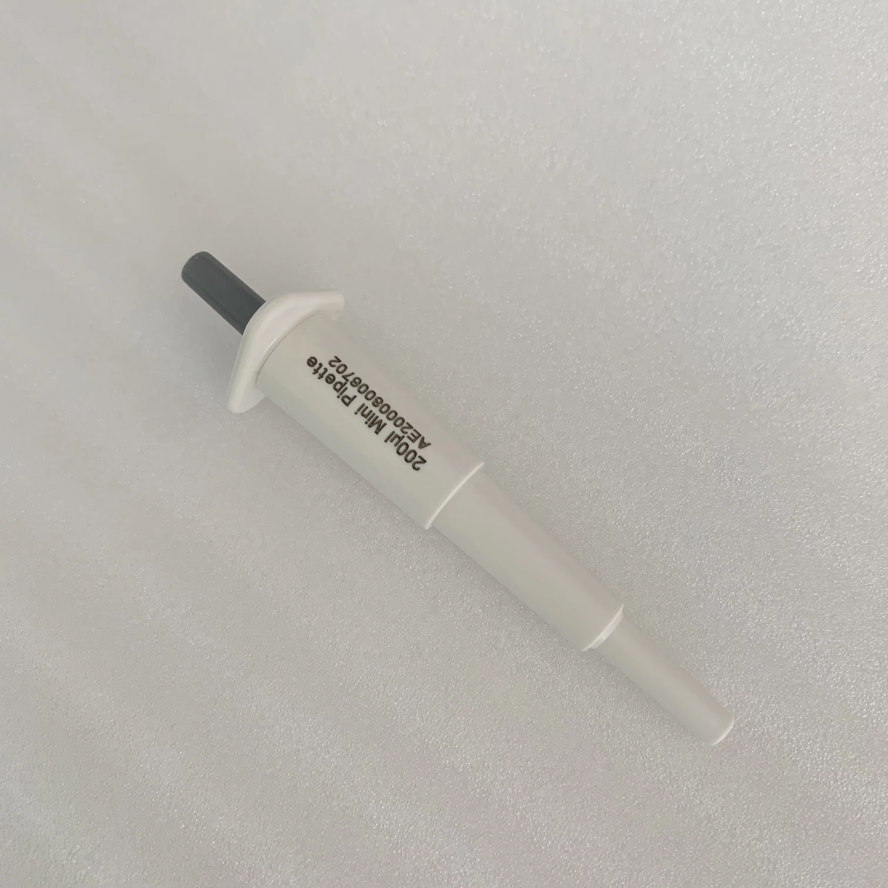 Mini Pipette Standard Style Single Channel Fixed Volume 10-200ul Laboratory Mechanical Pipette for Liquid Handling