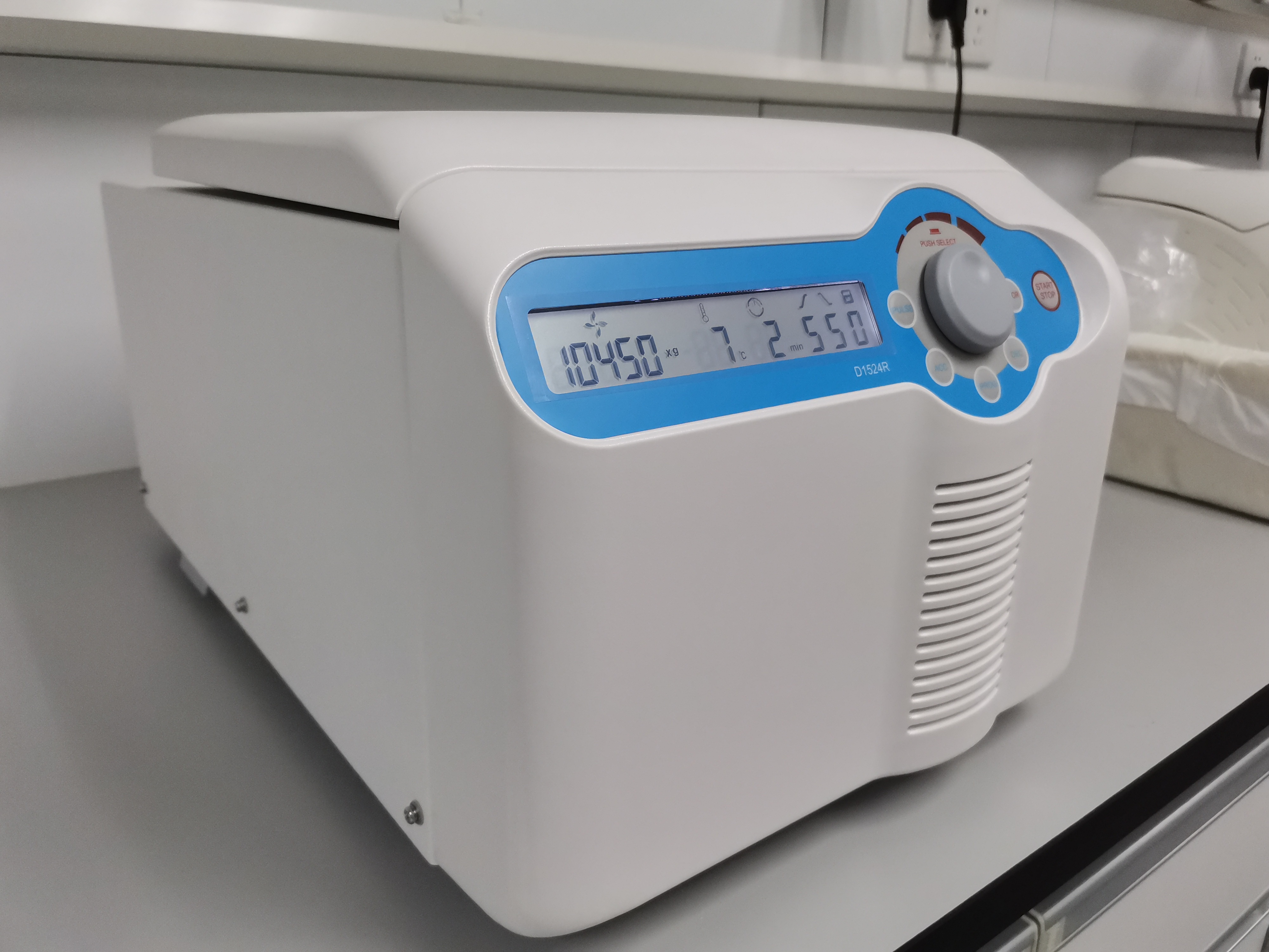 NADE D1524R laboratory high speed 15000rpm LCD display Refrigerated Micro Centrifuge
