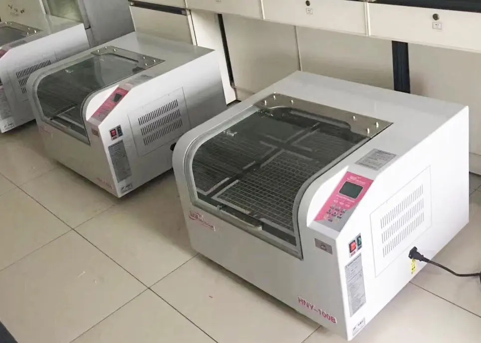 Incubator Shaker HNY-200D