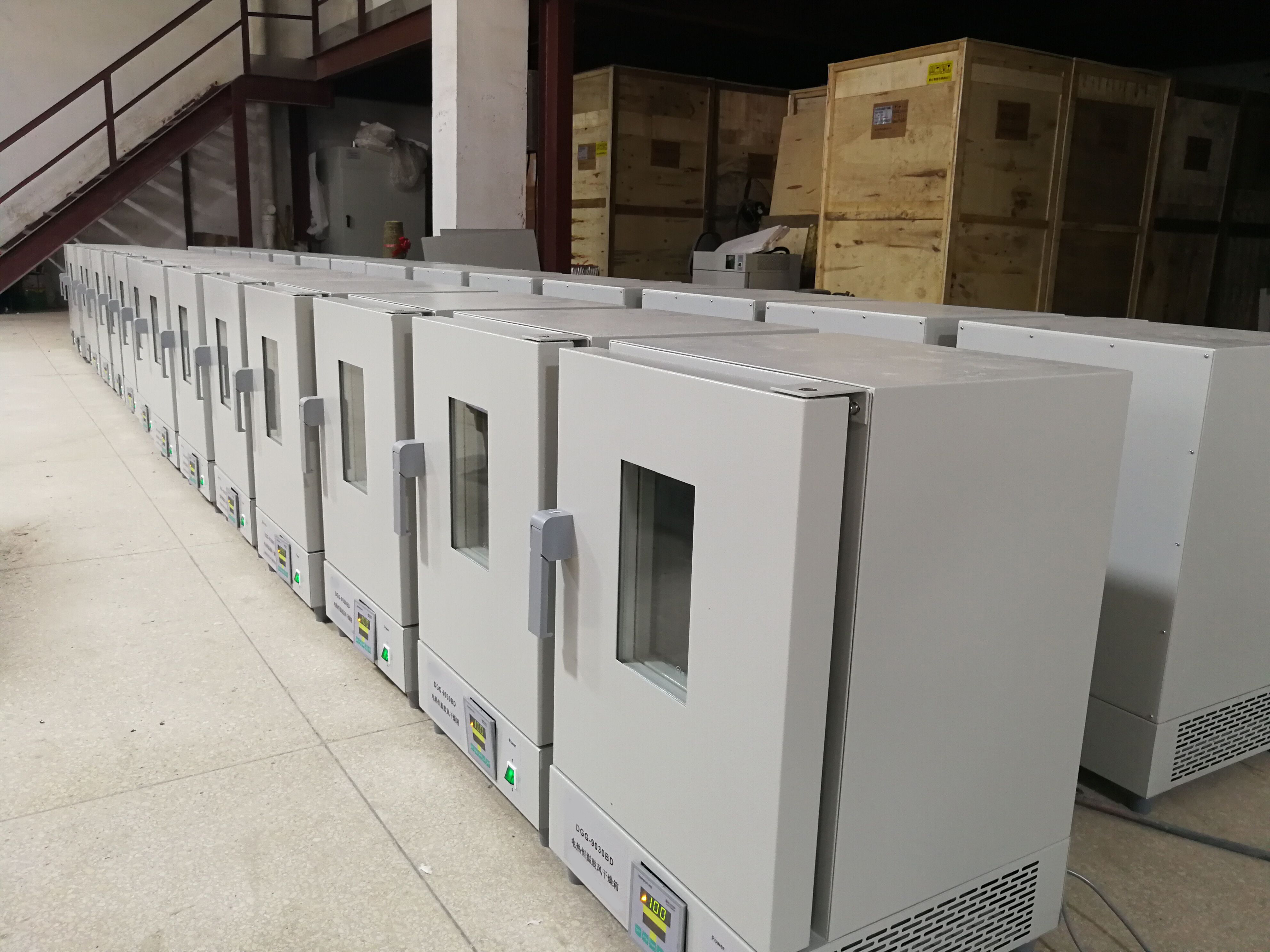 Nade CE Certificated DGG-9030B 30L +10~300C Air Convention Circulation Drying Oven