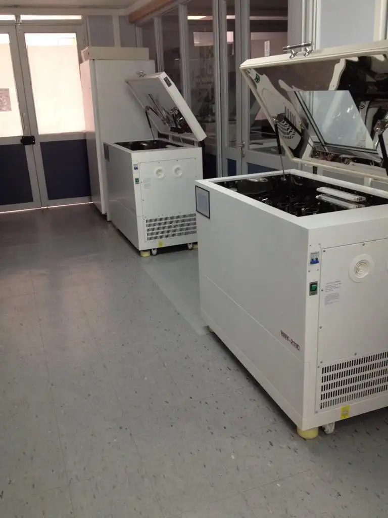 Incubator shaker HNY-111F